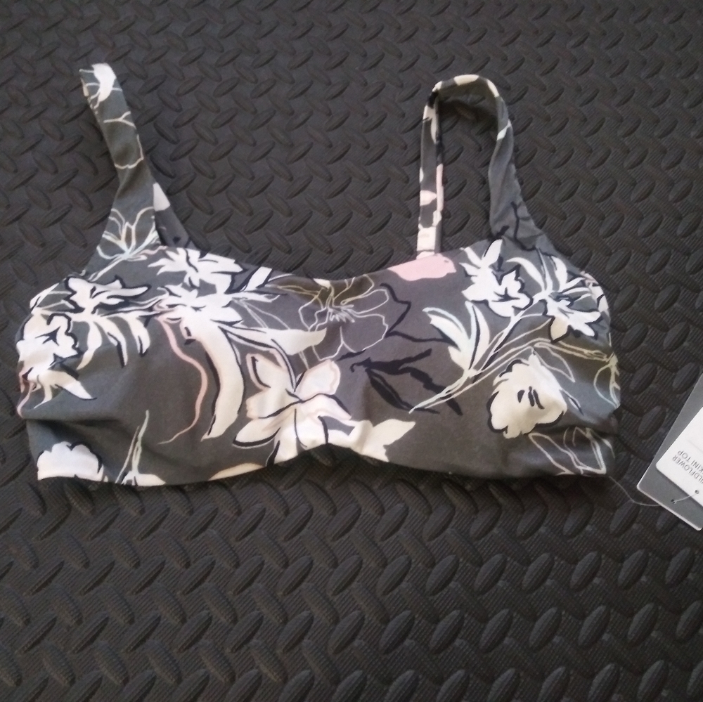 ATHLETA aqualuxe wildflower 36D/D(mid support B-D)